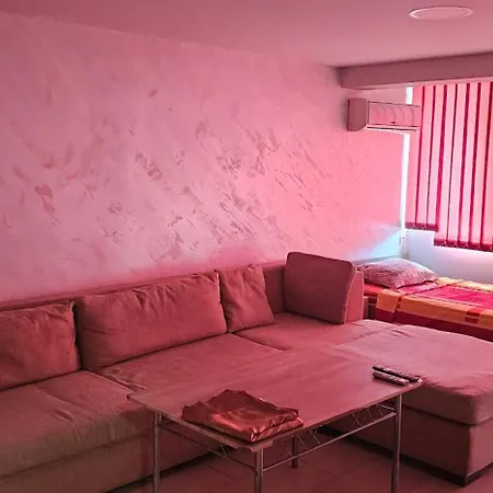 Casa de hóspedes нашата къща 