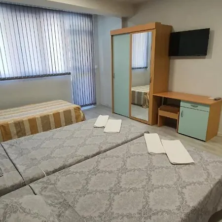 нашата къща 