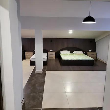 нашата къща 