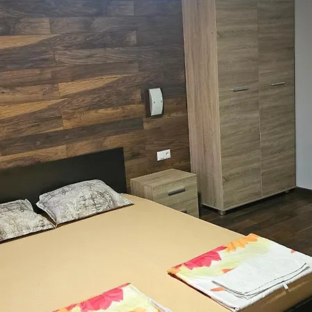 Къща за гости нашата къща Our House 3*