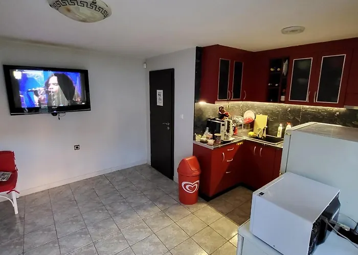 нашата къща 